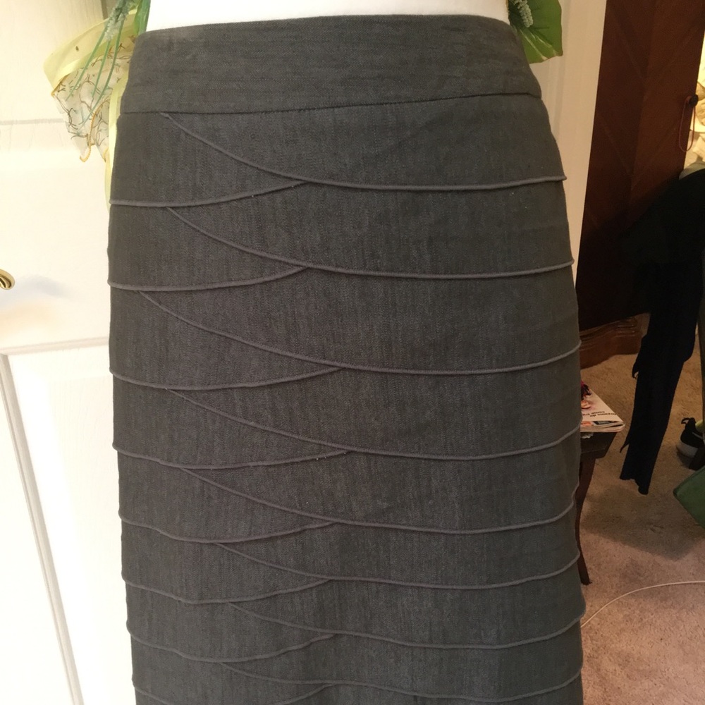⭐️Awesome gray skirt!